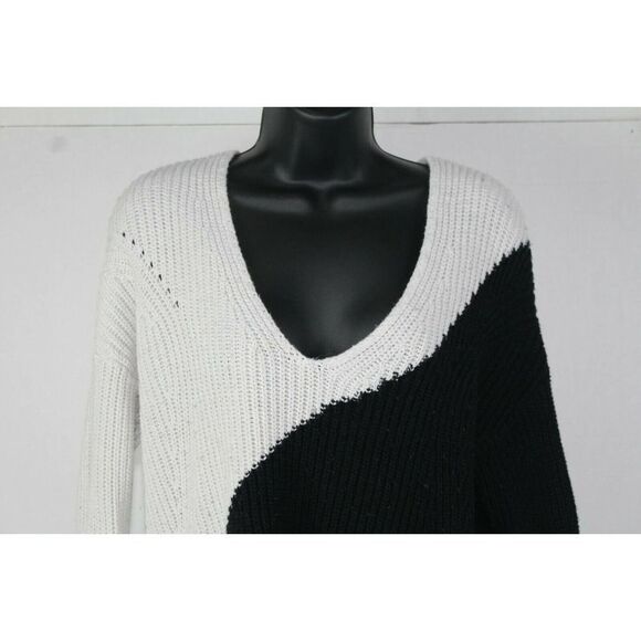 ladies Trouve sweater - Picture 2 of 5